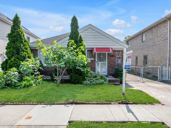 5011 175th Street, Fresh Meadows, NY 11365