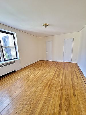 2nd image of 738 W 187th St #5F