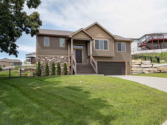 4th image of 814 Laussac Dr