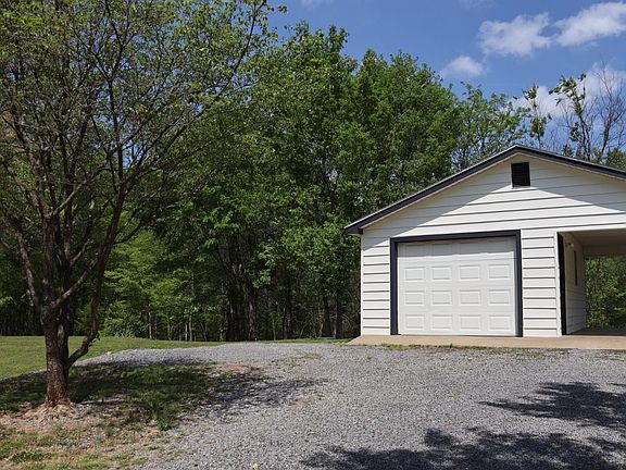 4th image of 3375 Olive Creek Rd