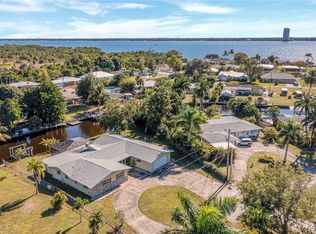 1366 Sunrise Dr, North Fort Myers, FL 33917