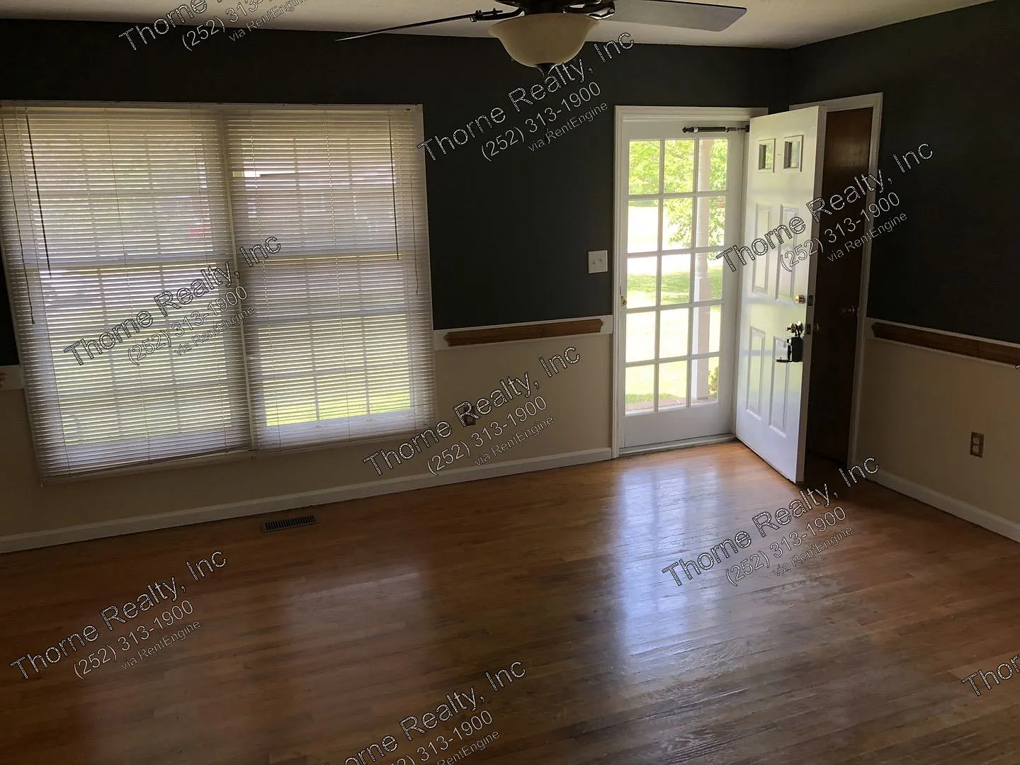 3 bed, 1.5 bath, 1056 sqft, $1,250 — Photo 2