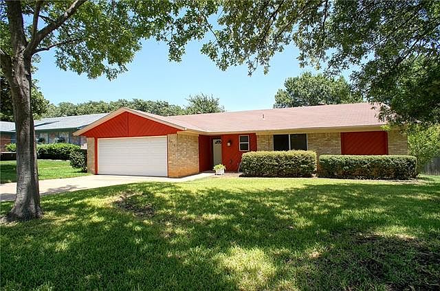 1st image of 3716 Wisteria Ln