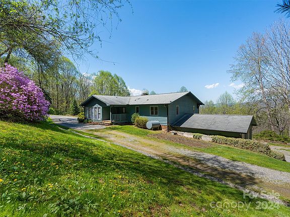 4th image of 1110 Evergreen Farm Cir