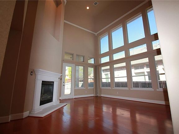 4th image of 6949 Bendbrook Dr
