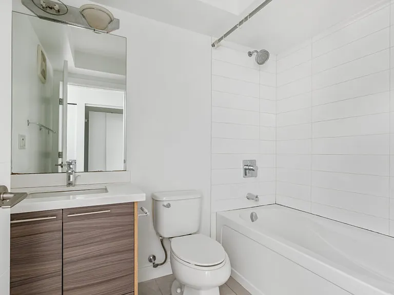 2778 Hastings St E #207 — Photo 22