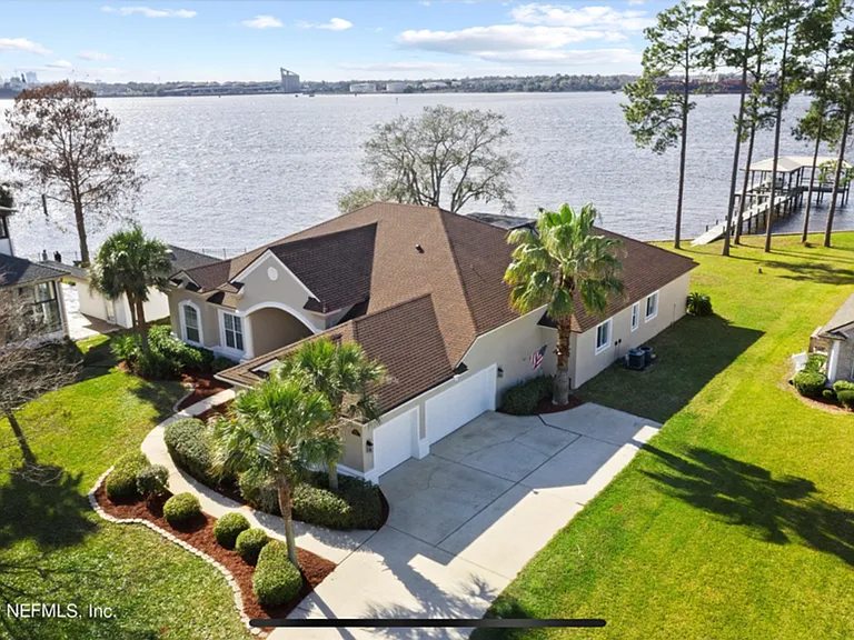 4911 Toproyal Ln — Photo 2