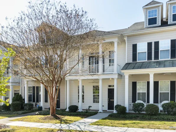 1030 Philpott Dr, Chapel Hill, NC 27517