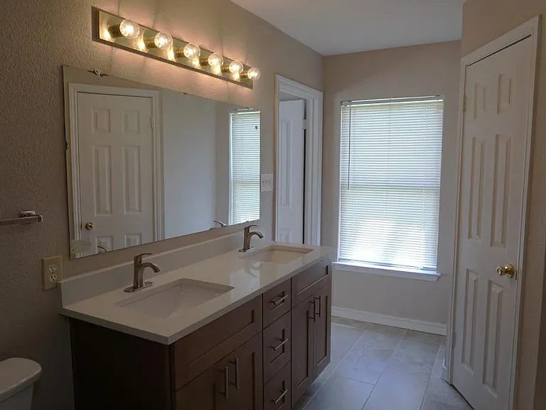 8470 Cascade Ridge Dr — Photo 18