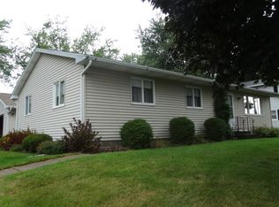 908 Chicago Ave, Viroqua, WI 54665