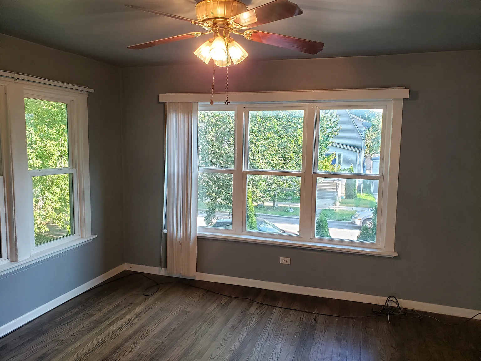 4 bed, 1622 sqft, $2,750 — Photo 2