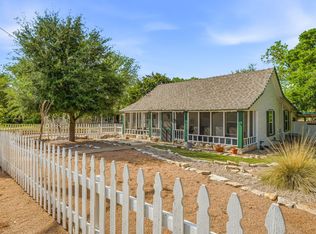 401 E Bridge St, Granbury, TX 76048