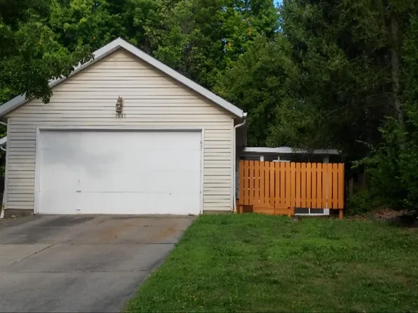 1035 Brimfield Dr, Medina, OH 44256
