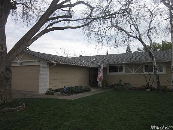 3rd image of 9290 Thilow Dr