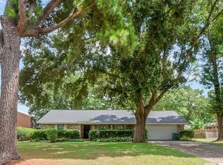 4 Confederate Dr S, Spanish Fort, AL 36527