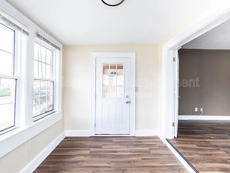 2901 N Talbott St — Photo 4