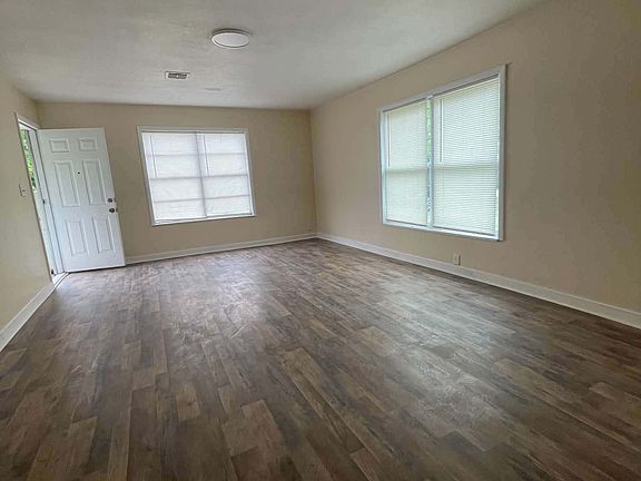 5th image of 1115 W 14th St