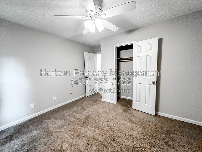 4925 Farmstead Ct NE — Photo 13