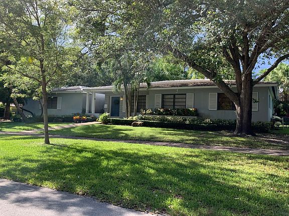 2nd image of 635 Viznar Ave