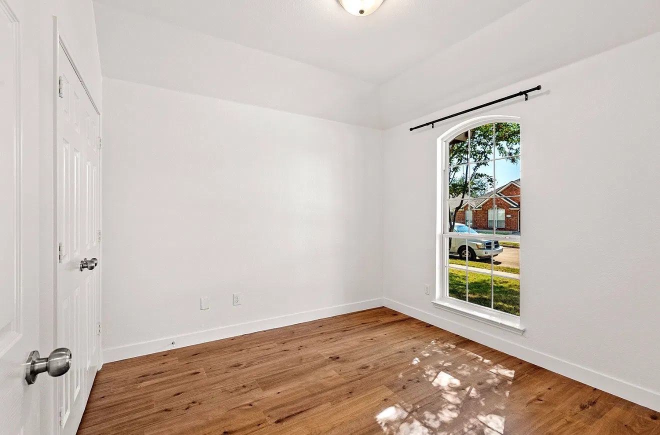 3 bed, 1628 sqft, $2,970 — Photo 3