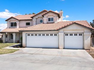 15744 Cheyenne St, Hesperia, CA 92345