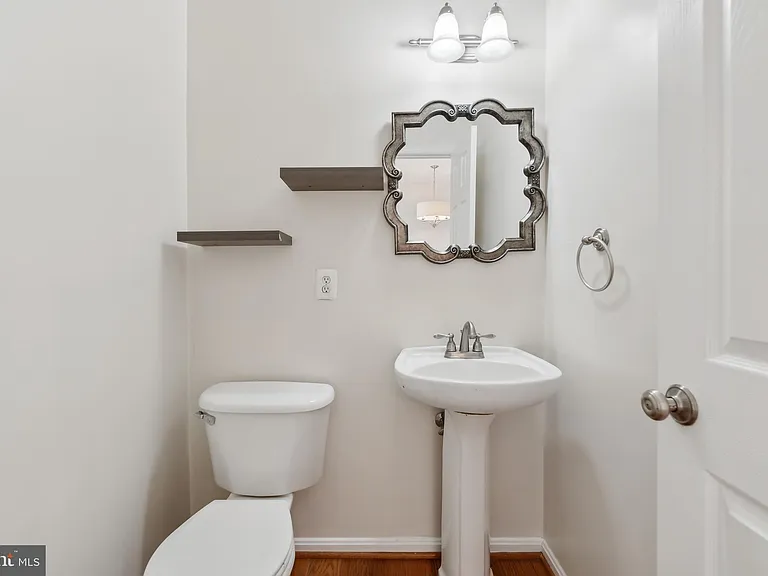 3802 Dominion Mill Dr — Photo 4