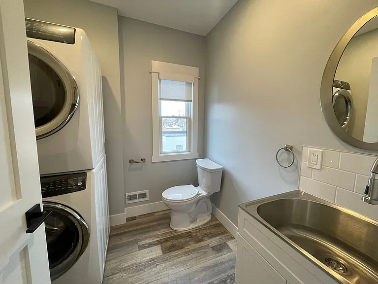 203 Warren Ave SE — Photo 19