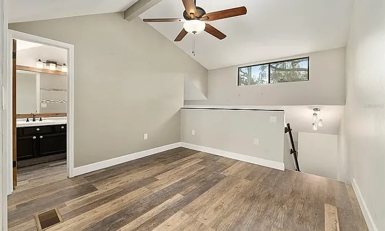 3468 NW 37th Ave — Photo 13