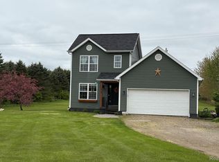 7839 Jefferson Rd, North Branch, MI 48461