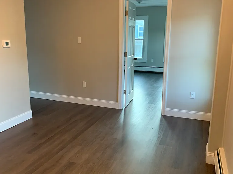12 Crystal St #1 — Photo 6