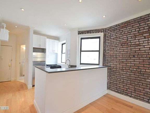 5th image of 268 Elizabeth St APT 8