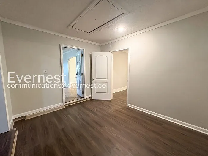 5772 Natchez Dr — Photo 21