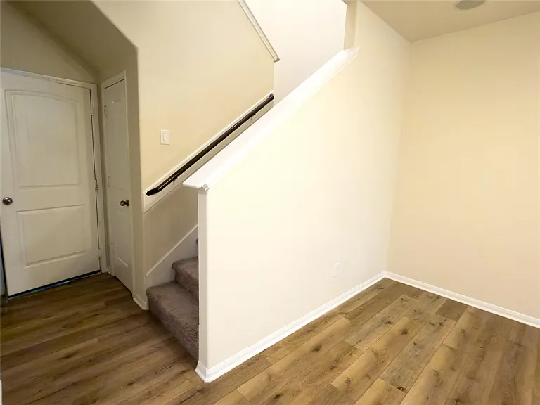 17035 Amarose Dr — Photo 5
