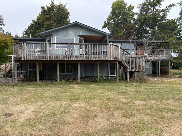 5762 Storr Rd, Ferndale, WA 98248
