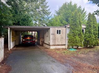 1125 3rd St NE, Bandon, OR 97411