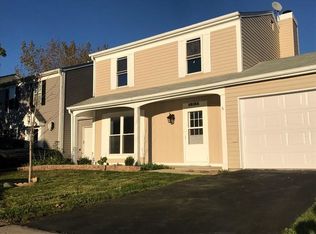 3S155 Briarwood Dr, Warrenville, IL