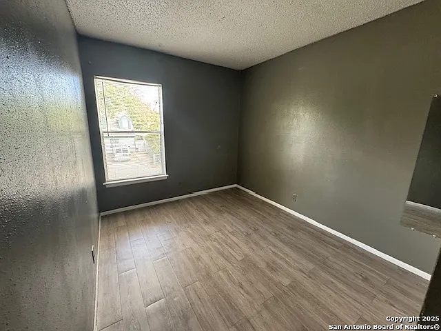10010 Amber Field Dr — Photo 12