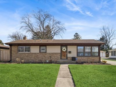 915 S Owen St, Mount Prospect, IL, 60056