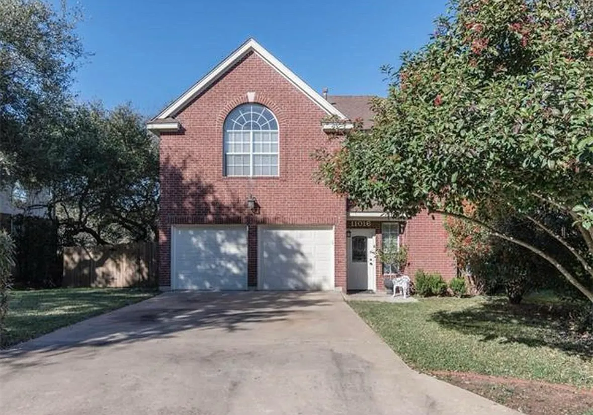 11016 Whiskey River Dr — Photo 1