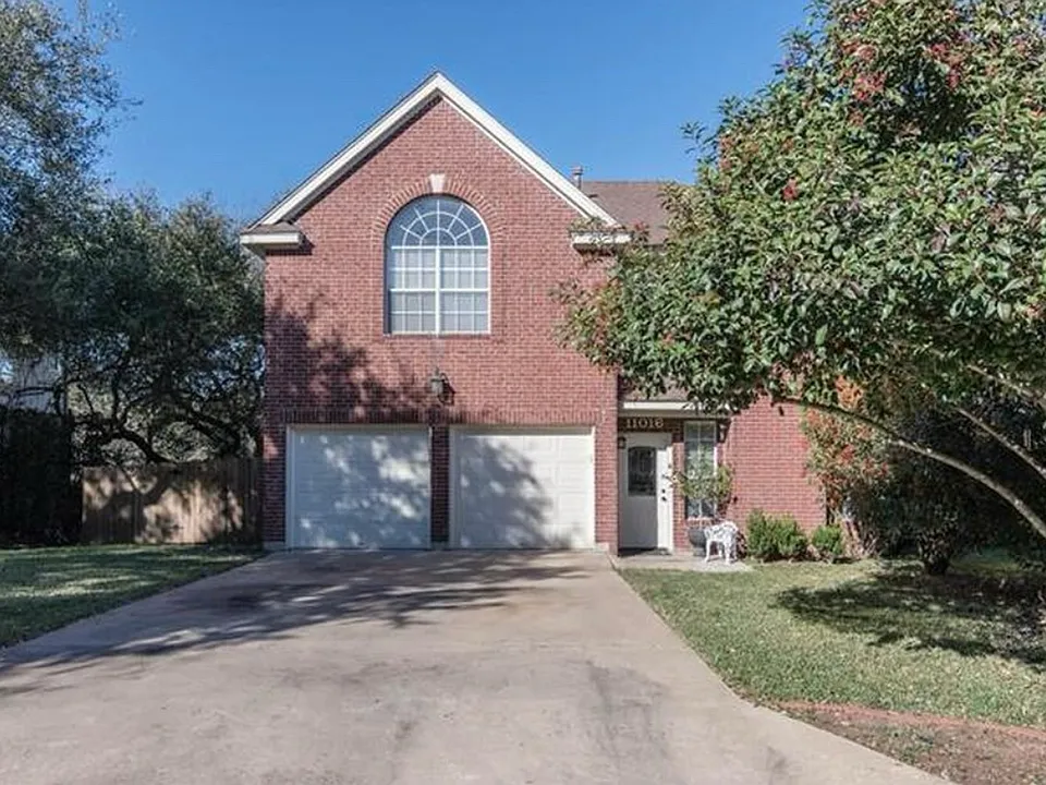 11016 Whiskey River Dr