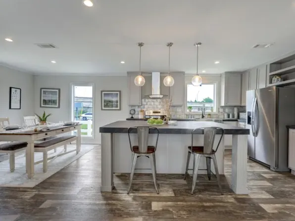 7601 Daffan Ln Trailer 310, Austin, TX 78724