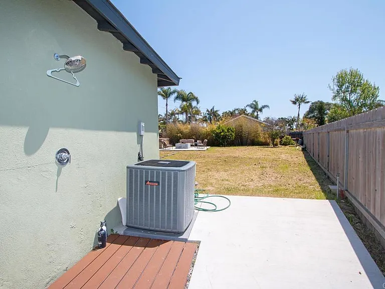 907 California St — Photo 31