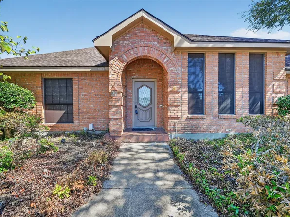 206 Harris Dr, Sunnyvale, TX 75182