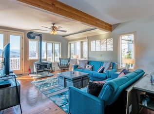 645 NE Grandview Blvd #ID1247419P, White Salmon, WA 98672