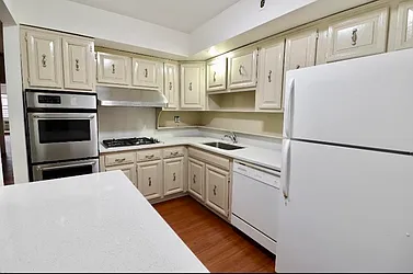 Rented by New York Realty Minimax Inc