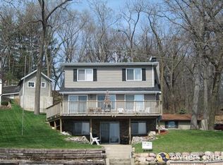 N8180 High Ridge Dr, Elkhorn, WI 53121