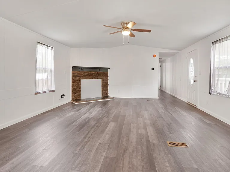 21950 Caney Dr — Photo 13