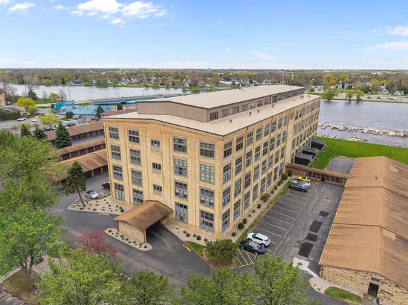 1545 Arboretum Dr APT 325, Oshkosh, WI 54901