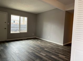 3601 SW 29th Ter APT 2, Topeka, KS 66614