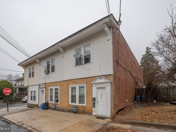 242 S Fairview Ave, Upper Darby, PA 19082